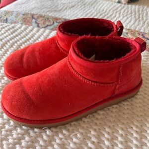 Womens Uggs Ultra Mini boot